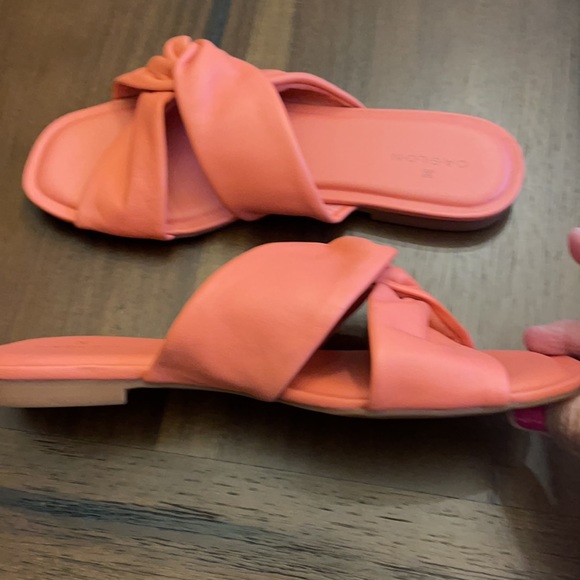 Nordstrom Caslon Canari Buttery Soft Slide Sandals - Picture 3 of 8